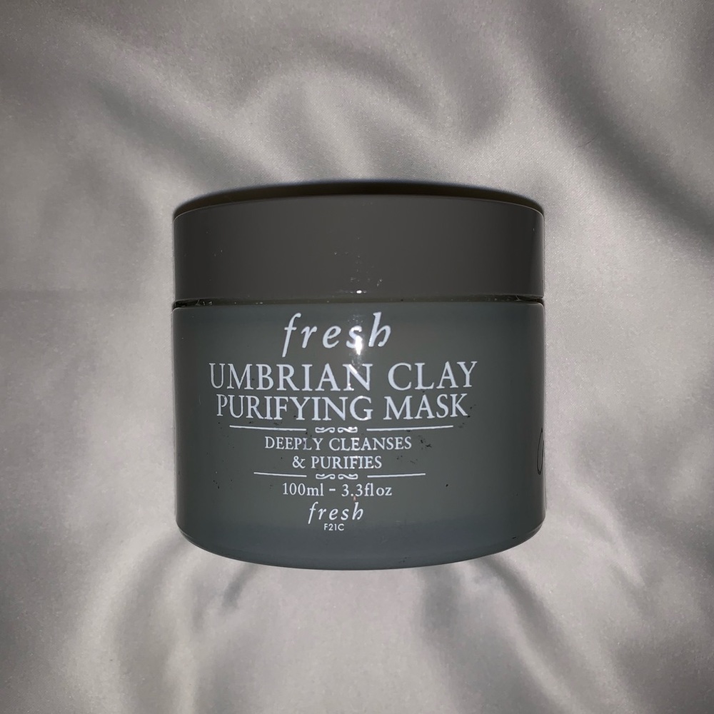 Fresh Umbrian clay mask